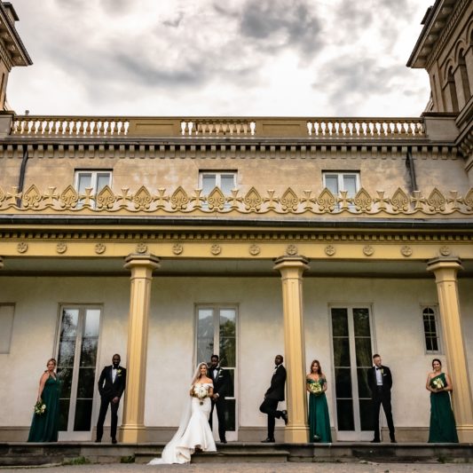 wedding party photo at Dundurn Castle