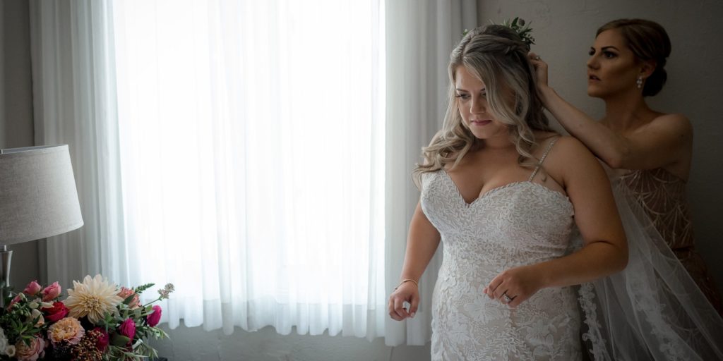 bridal prep in the croft rooms at millcroft inn