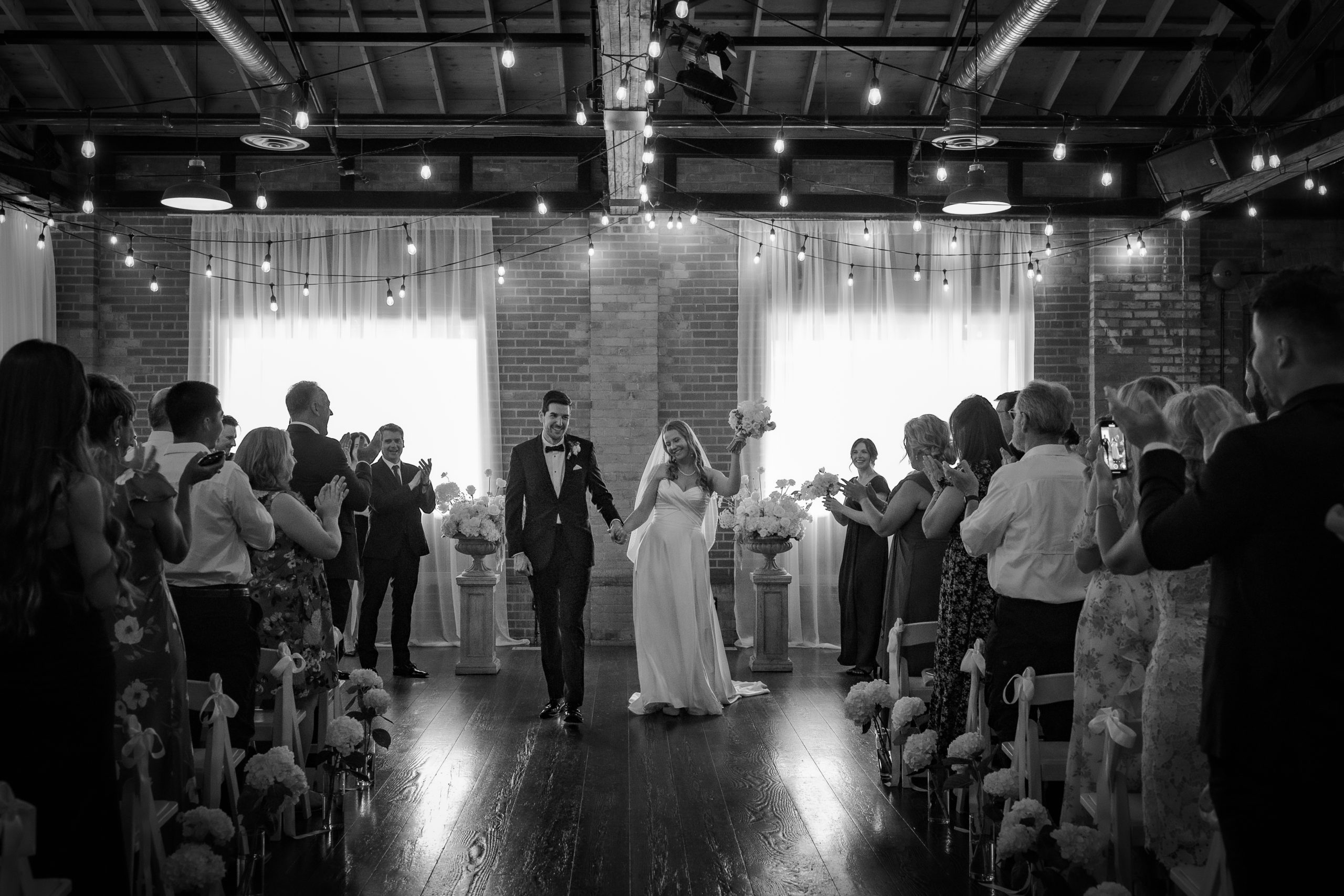 candid wedding photographer